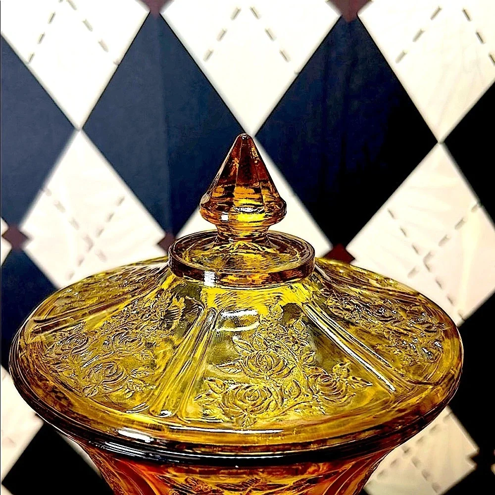 Vintage Federal Glass “Cabbage Rose” Amber Lidded Jar – Depression Glass Style - Picture 5 of 12